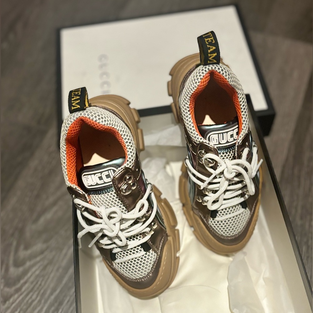 Children’s Gucci flashtrek multicolor leather trainer.